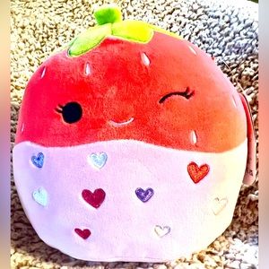 8” Scarlet the Strawberry NWT Squishmallow 2024 Exclusive Valentines Edition